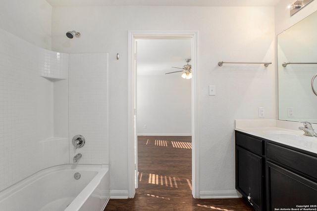 12207 Siragusa, San Antonio, TX 78252