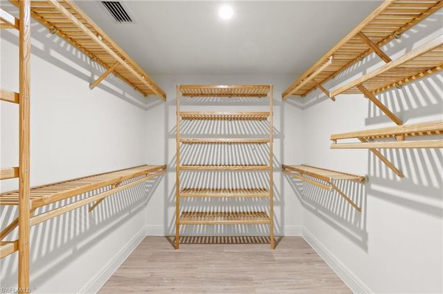 2178 Pine Woods CIR 25, Naples, FL 34105