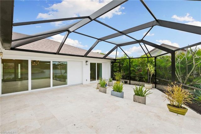 2178 Pine Woods CIR 25, Naples, FL 34105