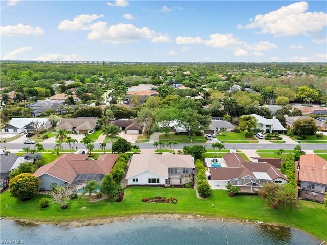 2178 Pine Woods CIR 25, Naples, FL 34105