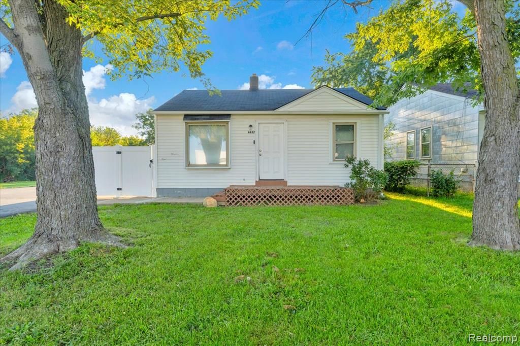 6837 Middlebelt Road, Romulus, MI 48174