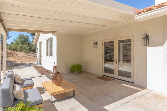 40994 Calle Bandido, Murrieta, CA 92562