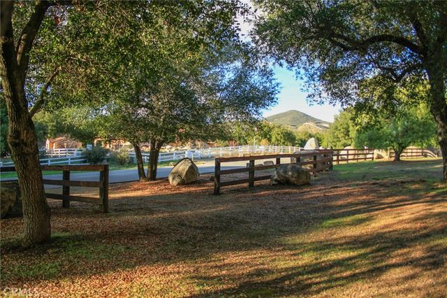 40994 Calle Bandido, Murrieta, CA 92562