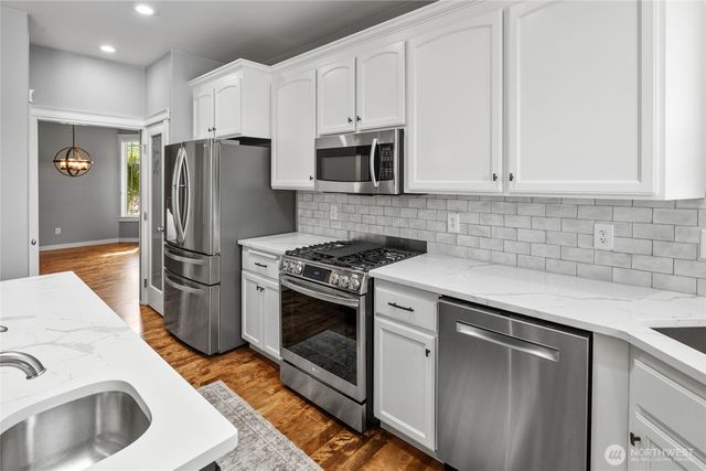 418 20th Street NW, Puyallup, WA 98371