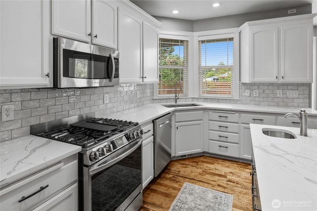 418 20th Street NW, Puyallup, WA 98371