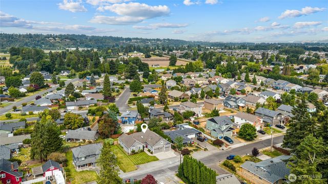 418 20th Street NW, Puyallup, WA 98371
