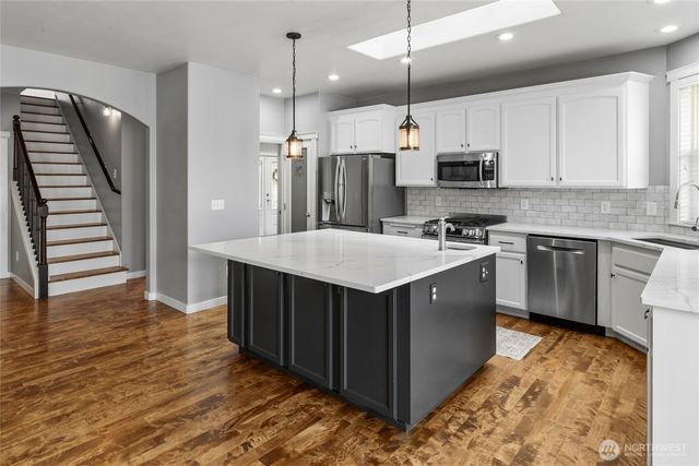 418 20th Street NW, Puyallup, WA 98371