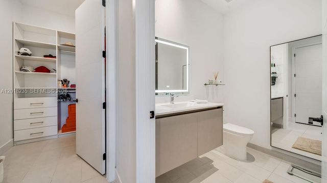 1030 15th St 201, Miami Beach, FL 33139
