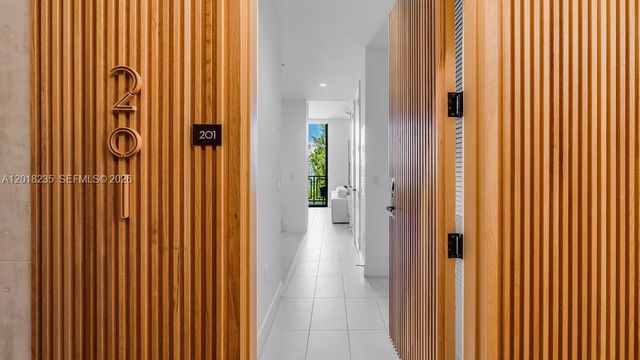 1030 15th St 201, Miami Beach, FL 33139