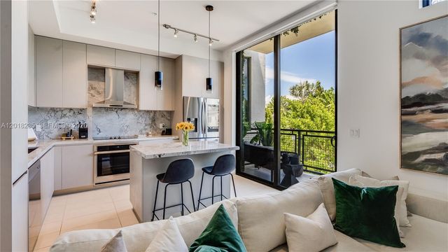 1030 15th St 201, Miami Beach, FL 33139