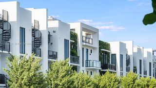 1030 15th St 201, Miami Beach, FL 33139