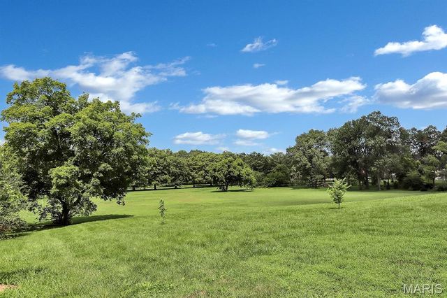 5327 Itaska Street, St Louis, MO 63109