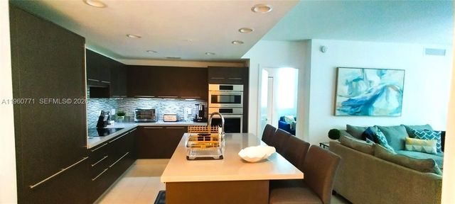 7661 NW 107th Ave 501, Doral, FL 33178