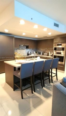 7661 NW 107th Ave 501, Doral, FL 33178