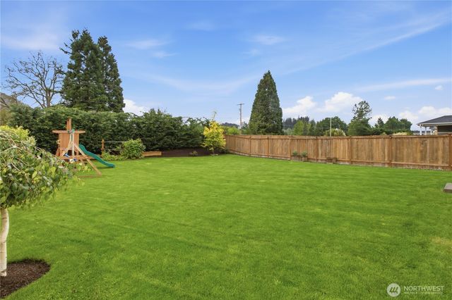 164 Hogan Drive, Enumclaw, WA 98022