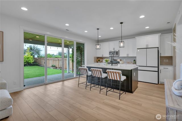 164 Hogan Drive, Enumclaw, WA 98022