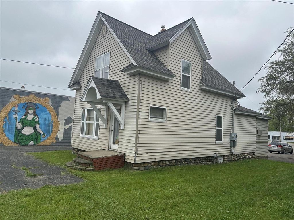 127 W Territorial Road, Battle Creek, MI 49015