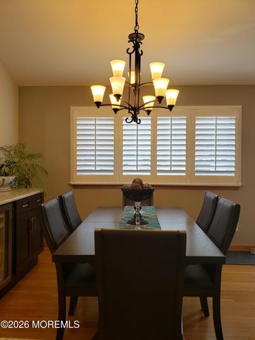 9 Winthrop Place, Hazlet, NJ 07730