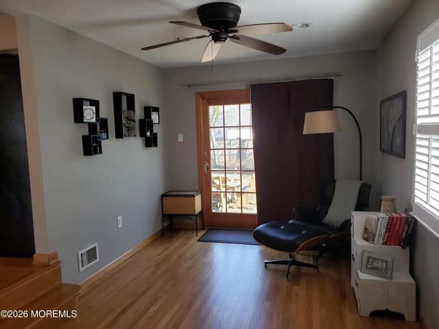 9 Winthrop Place, Hazlet, NJ 07730