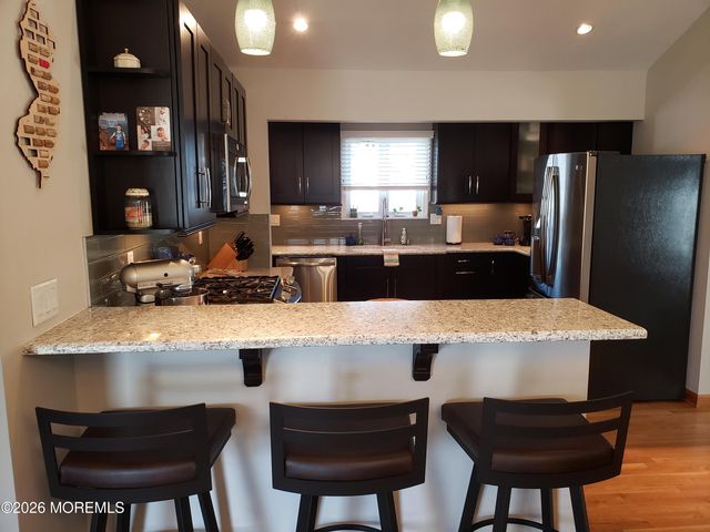 9 Winthrop Place, Hazlet, NJ 07730
