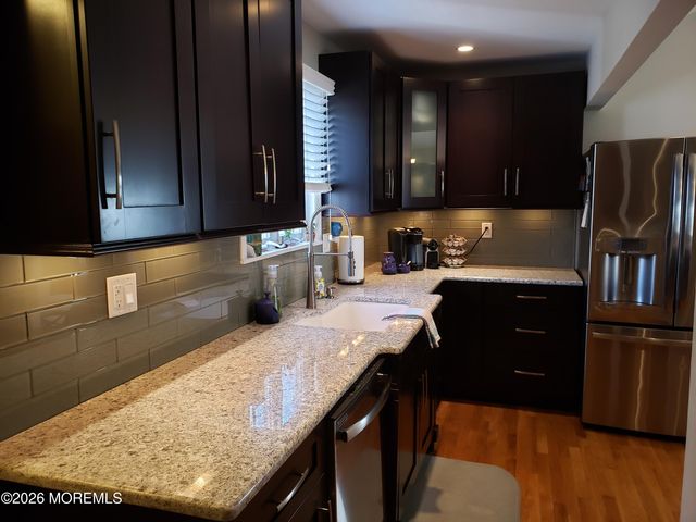 9 Winthrop Place, Hazlet, NJ 07730