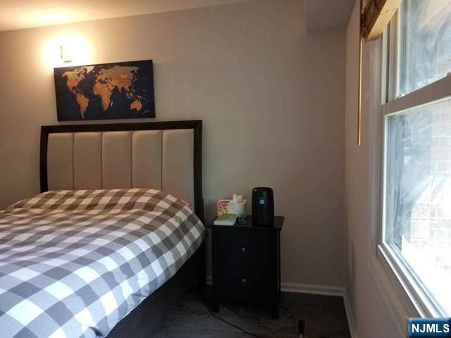 570 North Avenue F, Fort Lee, NJ 07024