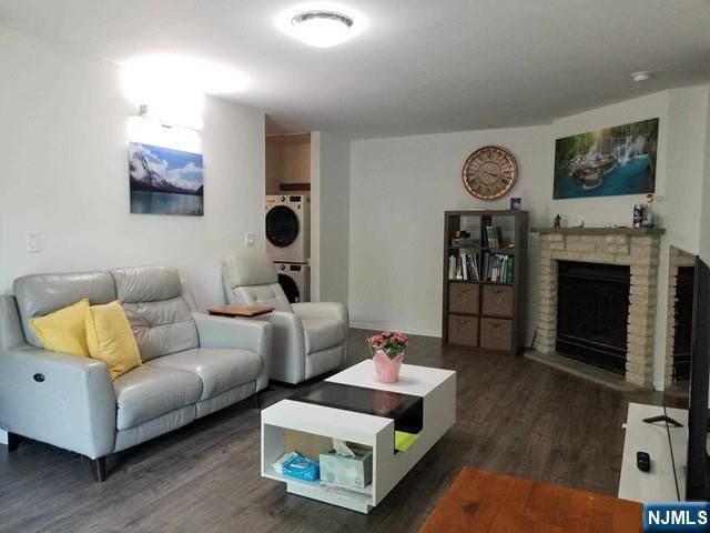 570 North Avenue F, Fort Lee, NJ 07024