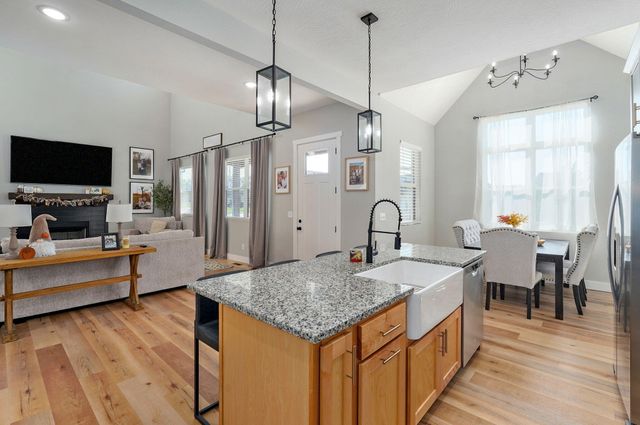 1252 S Wilder Trail, Republic, MO 65738