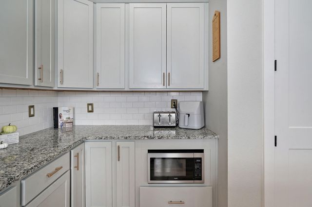 1252 S Wilder Trail, Republic, MO 65738