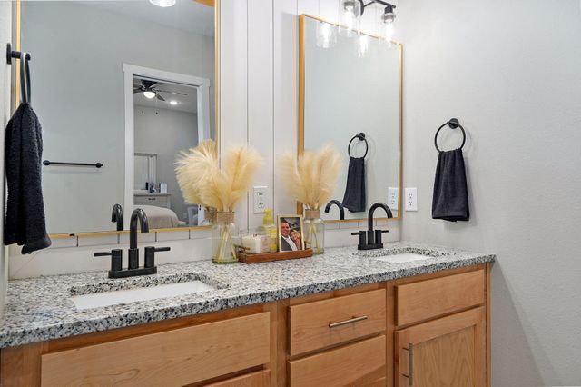 1252 S Wilder Trail, Republic, MO 65738