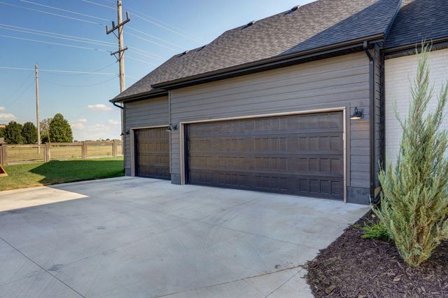 1252 S Wilder Trail, Republic, MO 65738