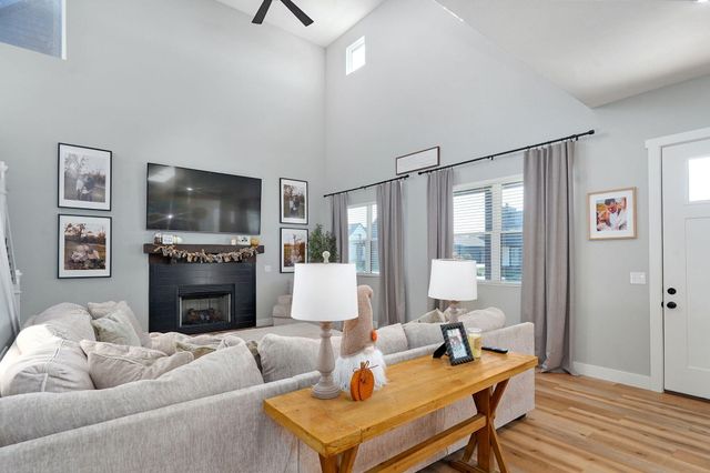 1252 S Wilder Trail, Republic, MO 65738