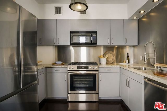 4455 Los Feliz Boulevard 708, Los Angeles, CA 90027