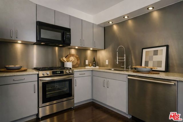 4455 Los Feliz Boulevard 708, Los Angeles, CA 90027