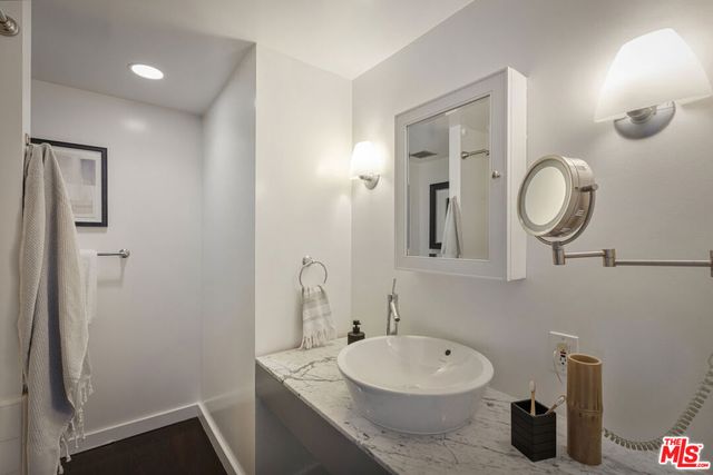 4455 Los Feliz Boulevard 708, Los Angeles, CA 90027