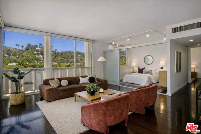 4455 Los Feliz Boulevard 708, Los Angeles, CA 90027