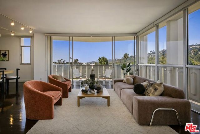 4455 Los Feliz Boulevard 708, Los Angeles, CA 90027