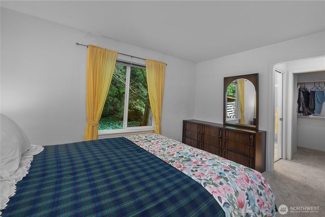 240 E Aycliffe Drive, Shelton, WA 98584