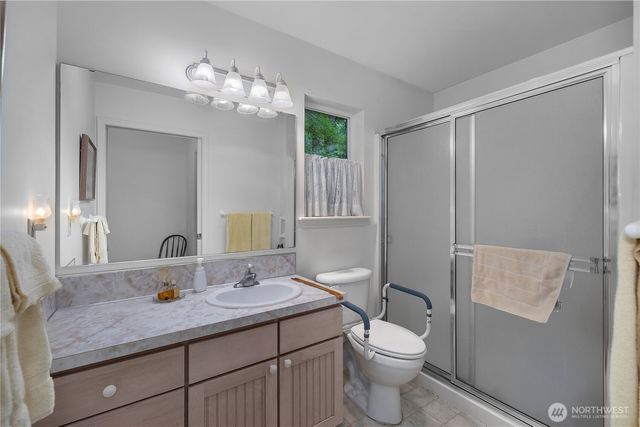240 E Aycliffe Drive, Shelton, WA 98584