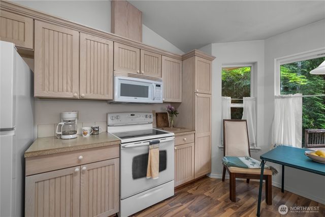 240 E Aycliffe Drive, Shelton, WA 98584