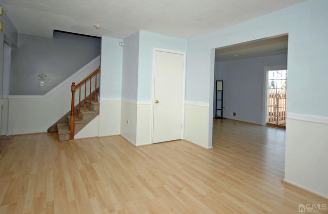 48 Astor Court, Sayreville, NJ 08872