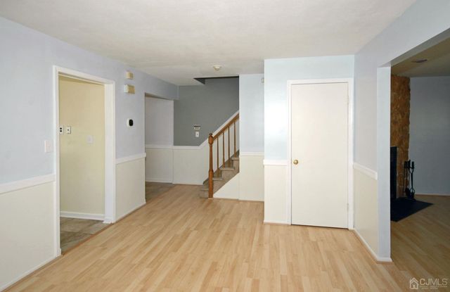 48 Astor Court, Sayreville, NJ 08872