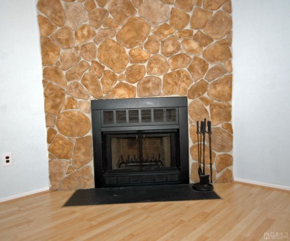 48 Astor Court, Sayreville, NJ 08872