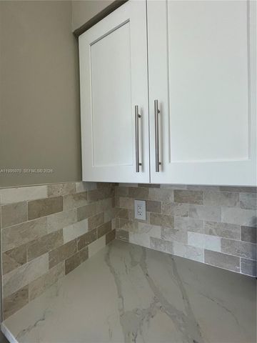 2850 N Oakland Forest Dr 305, Oakland Park, FL 33309