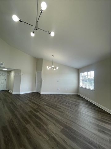 2850 N Oakland Forest Dr 305, Oakland Park, FL 33309