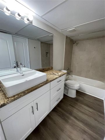 2850 N Oakland Forest Dr 305, Oakland Park, FL 33309