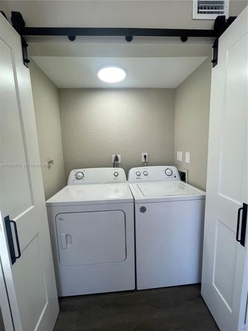 2850 N Oakland Forest Dr 305, Oakland Park, FL 33309