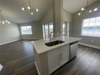 2850 N Oakland Forest Dr 305, Oakland Park, FL 33309