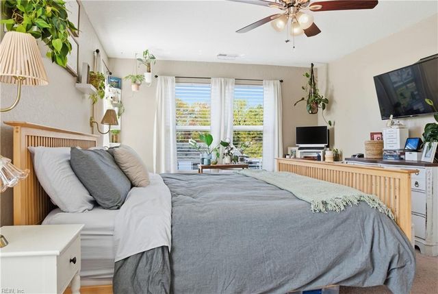 1837 N Lakeland DR, Norfolk, VA 23518