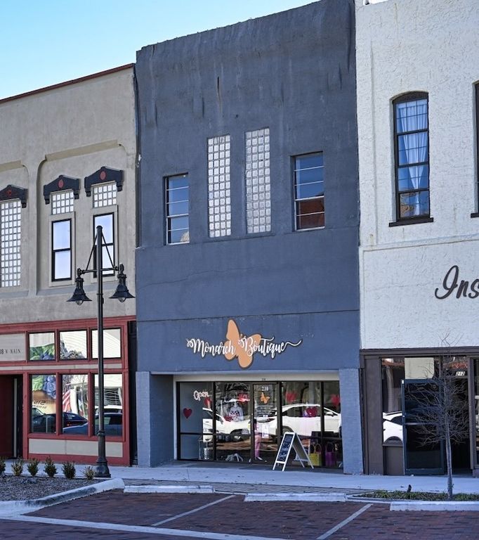 210 W Main, Denison, TX 75020